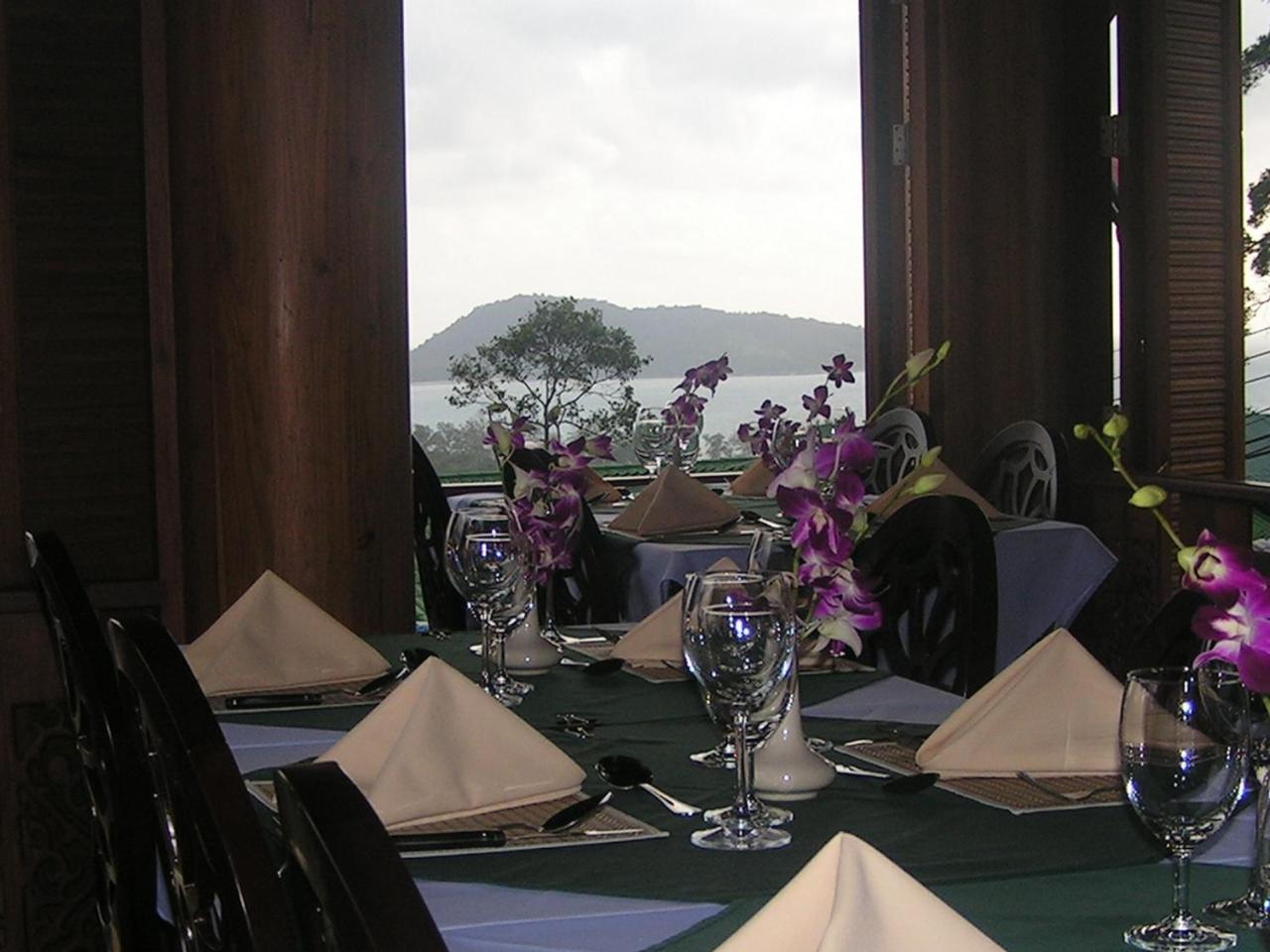 Prince Edouard Apartments & Resort Sha Extra Plus Patong Ngoại thất bức ảnh